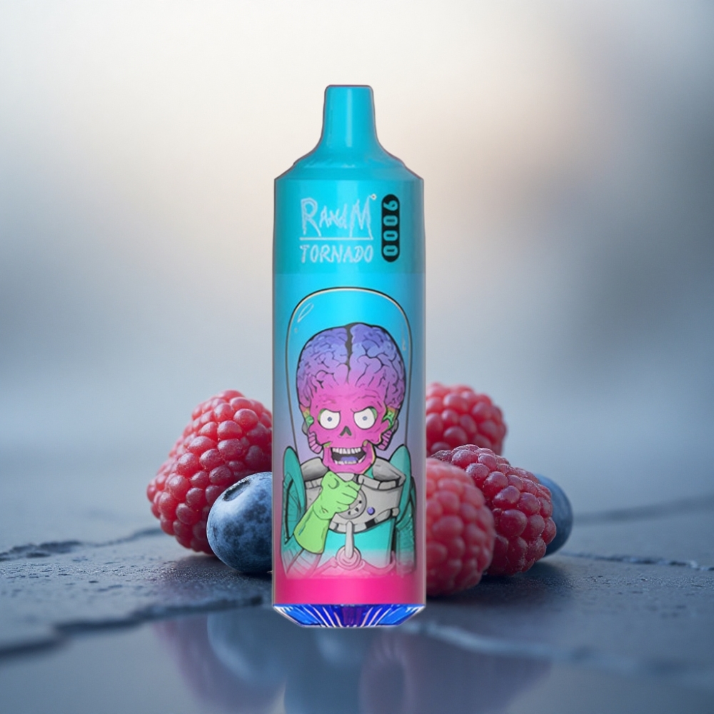 RandM Fumot Tornado 9000 Puffs توت العليق الأزرق بشاشة عرض RGB وبطارية 850 مللي أمبير